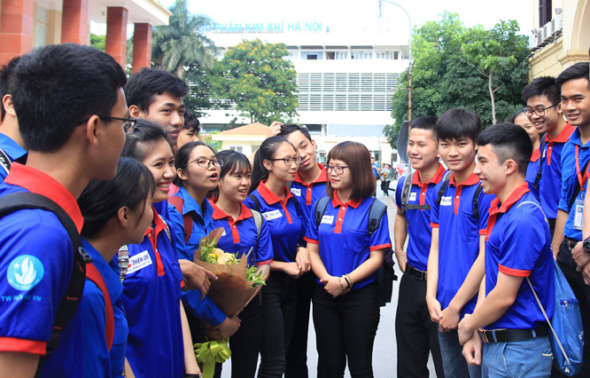 sinh viên làm thêm hay hoạt động ngoại khóa